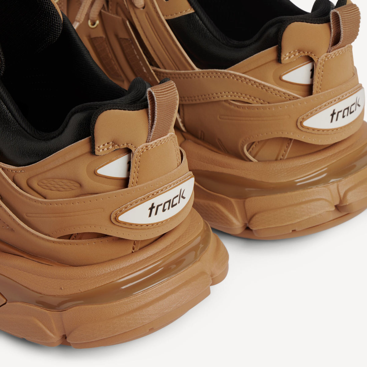 Track yard sneaker - alternative view