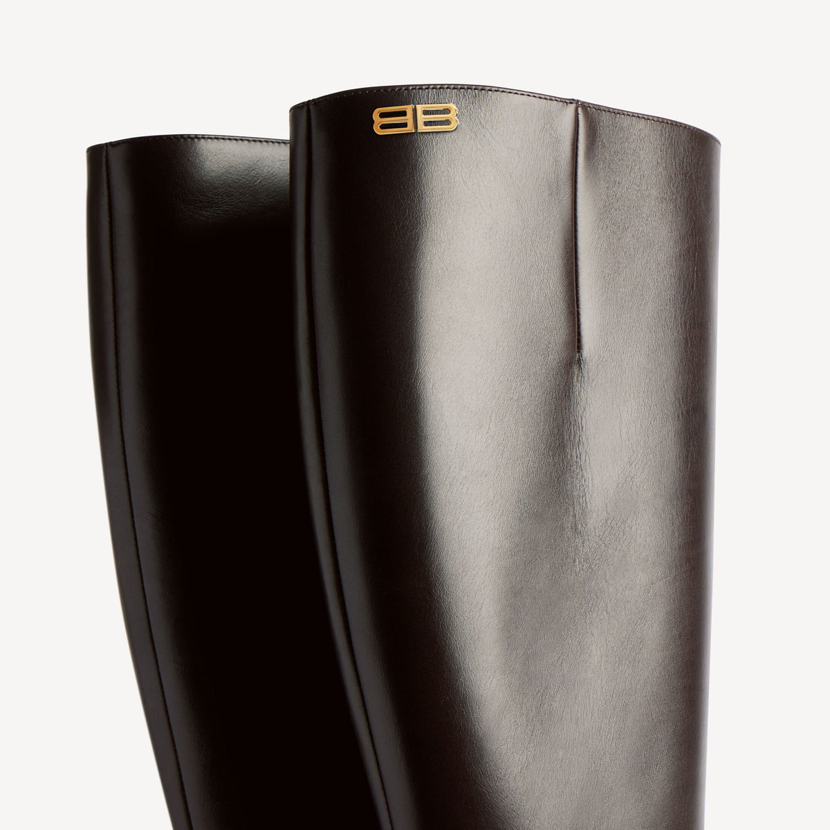 Duchesse boot - alternative view