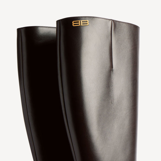 Duchesse boot - alternative view